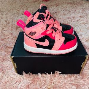 Toddler Jordan 1 MID Coral Chalk/Pinksicle size 6c